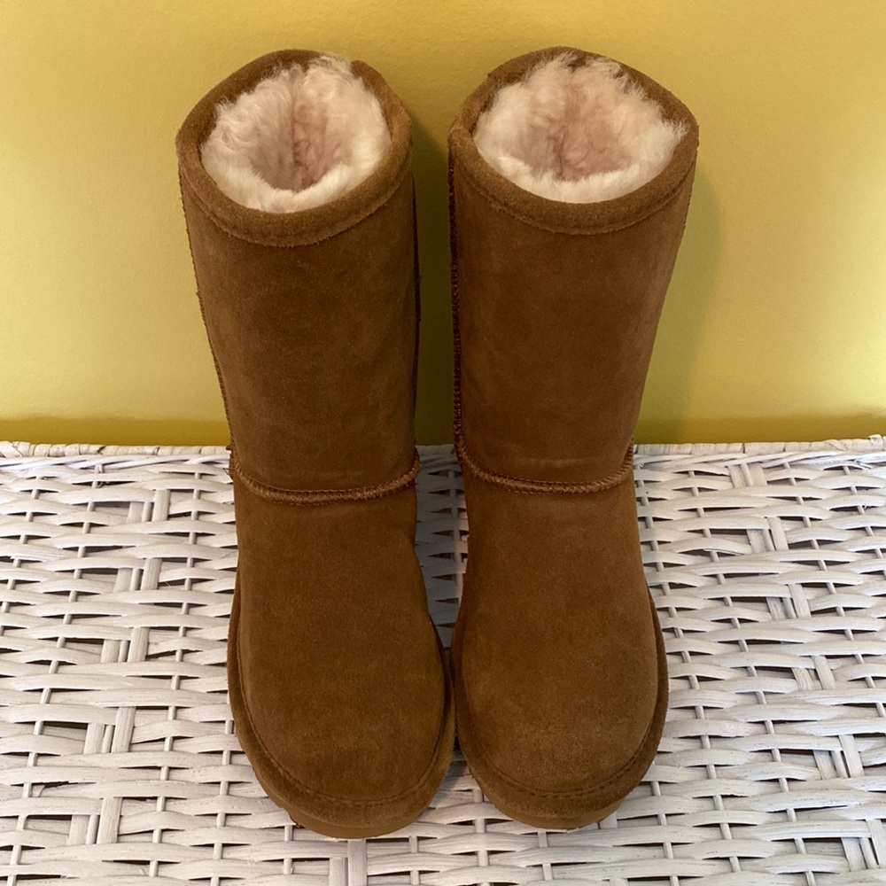 BearPaw suede boots